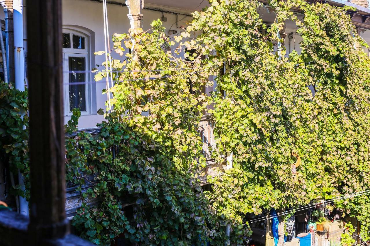 Parajhouse Apartment Tbilisi Ngoại thất bức ảnh